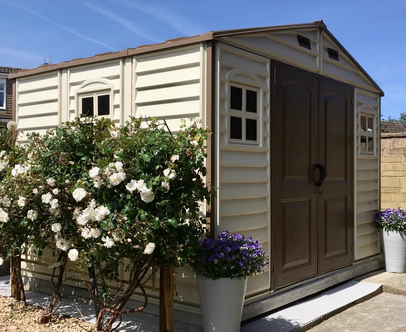 Abri de jardin en résine en métal marron 7,64 m² vue 4