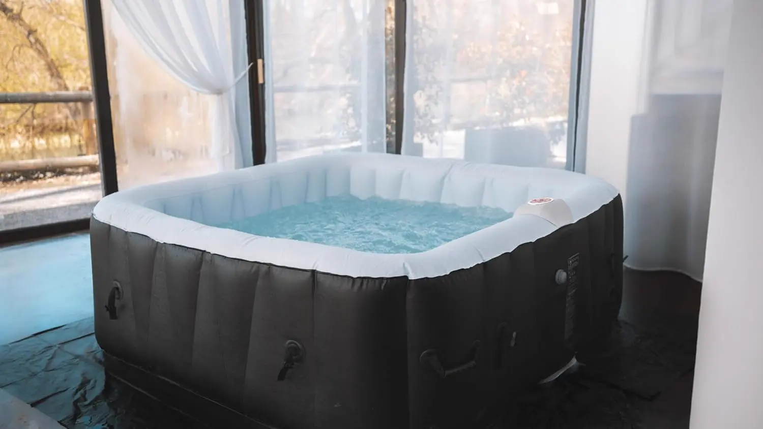 Spa gonflable 4 personnes 4 places 155 x 155 cm vue 6