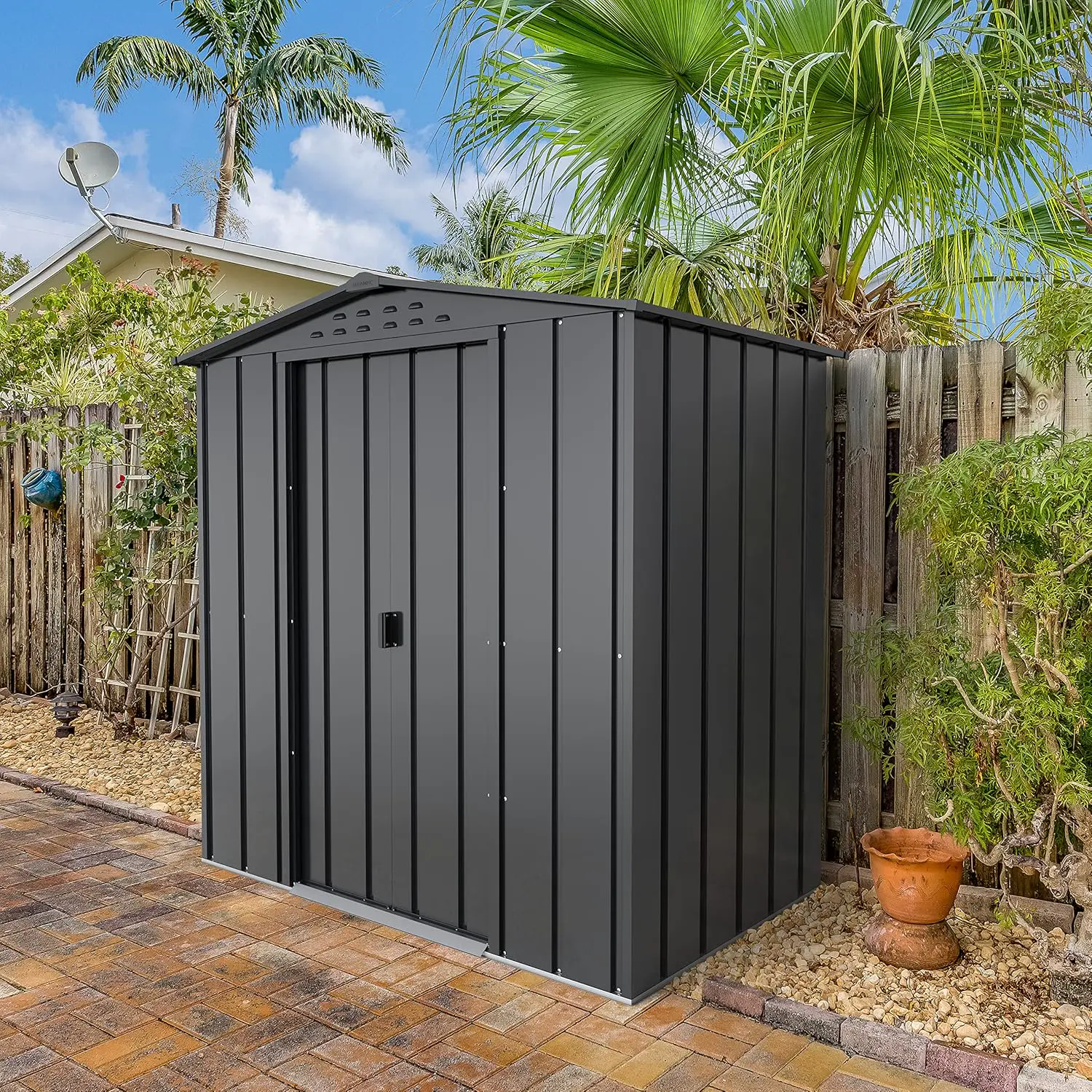 Abri de jardin en bois en acier noir 2,17 m² vue 2