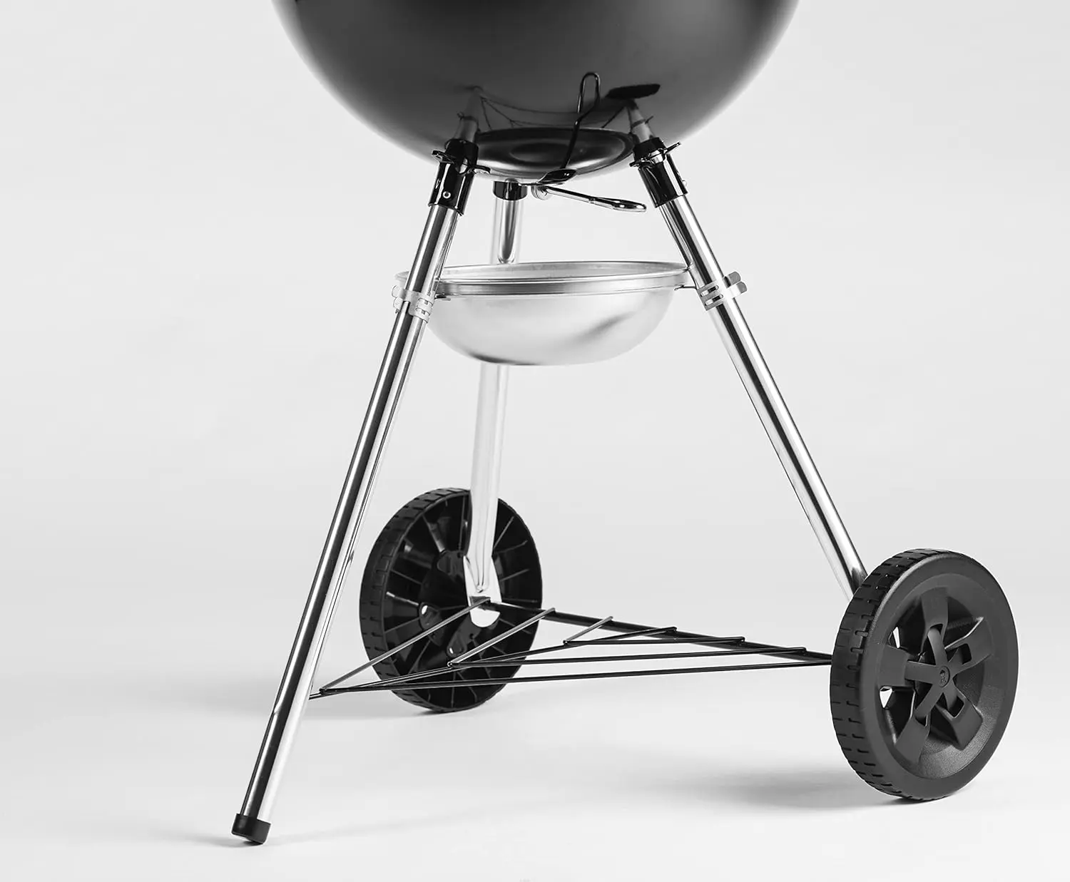 Barbecue weber en acier noir vue 9