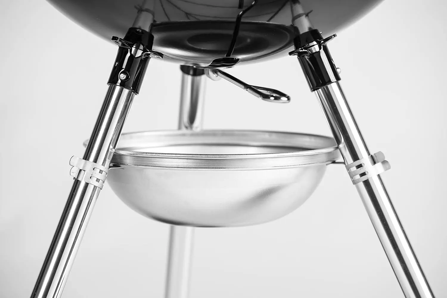 Barbecue weber en acier 56,7 x 56,7 vue 8