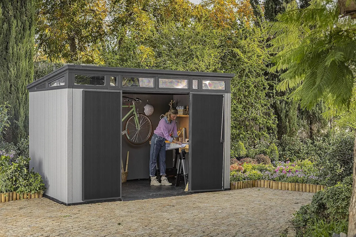 Abri de jardin en résine en bois naturel 7,4 m² vue 7