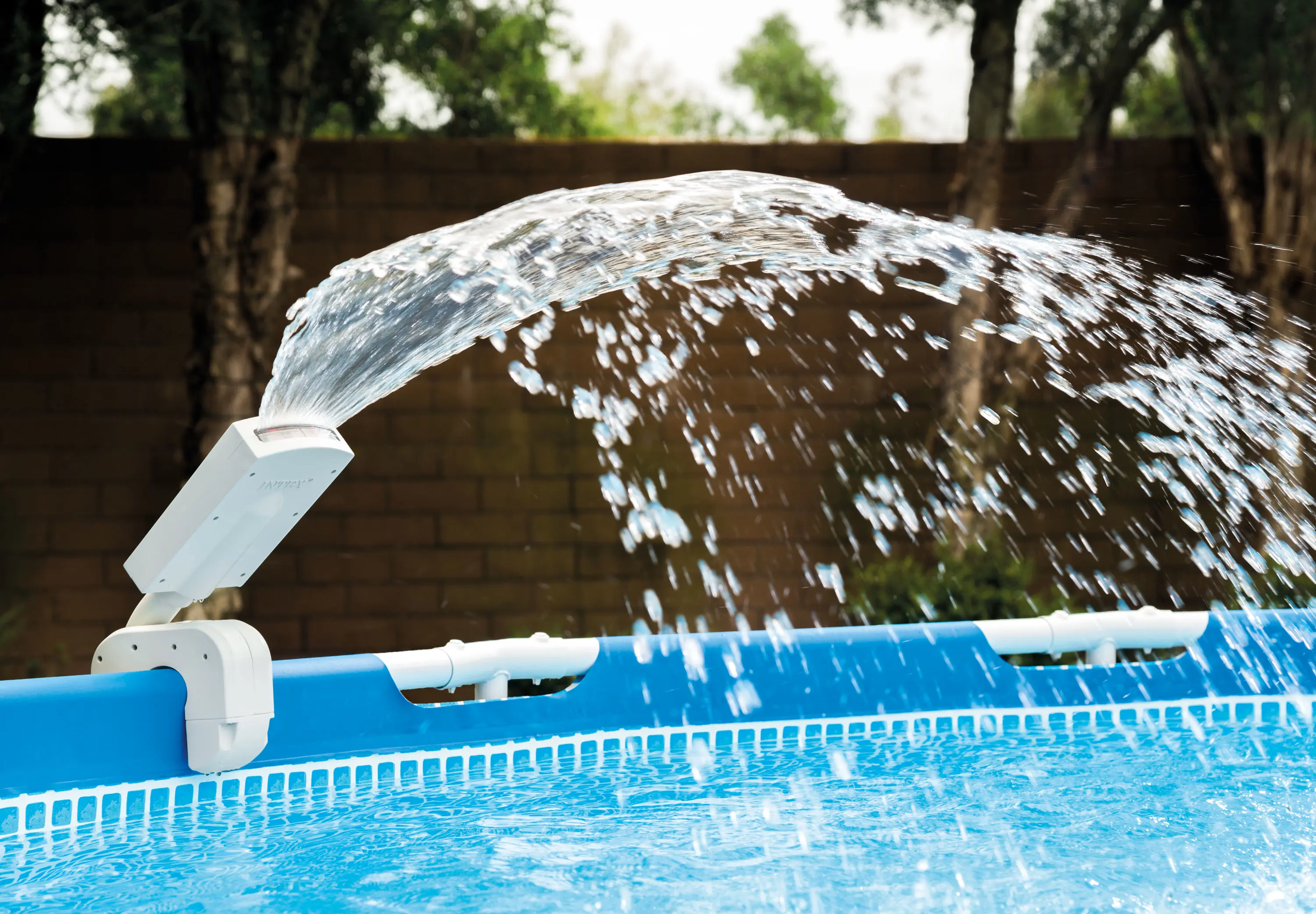 Robot piscine Intex robot aspirateur fond et parois zx300 — contenu détaillé 4