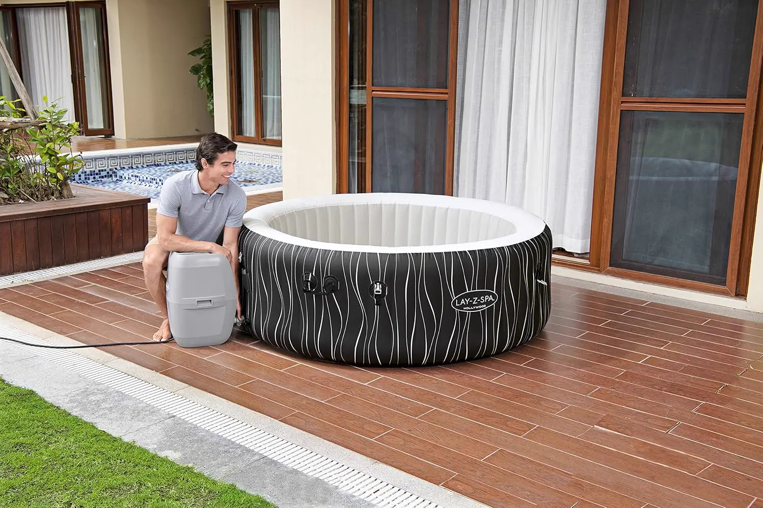 Spa gonflable 2 personnes 6 places 196 x 66 cm vue 8
