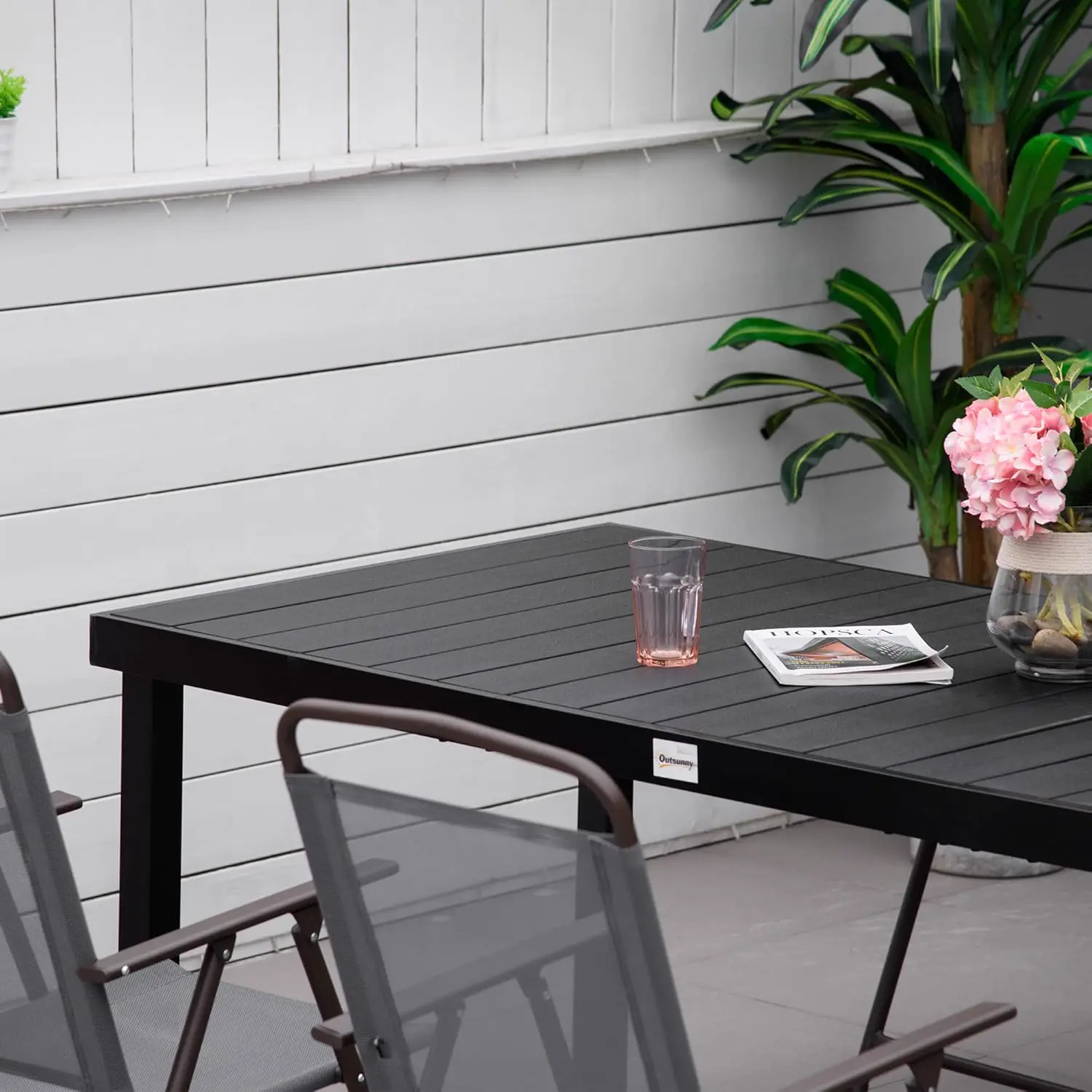 Table de jardin 8 places en aluminium noir 90 x 74 cm vue 7