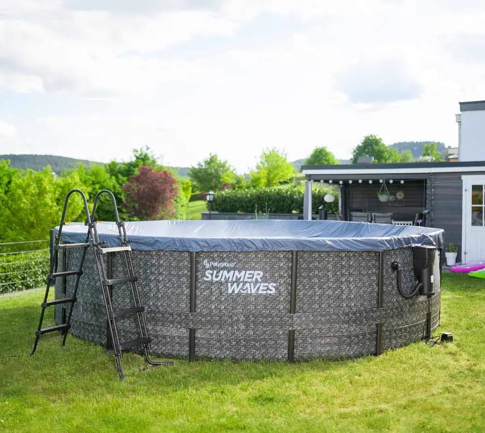 Piscine hors sol en rotin gris 488 x 122 cm vue 5