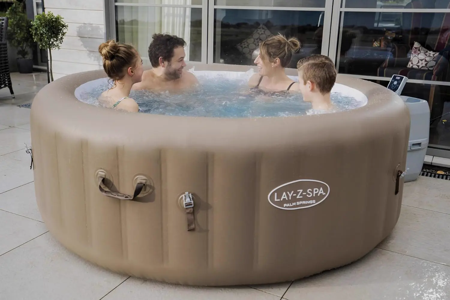 Spa gonflable 4 personnes 6 places sable 77 x 28 vue 9