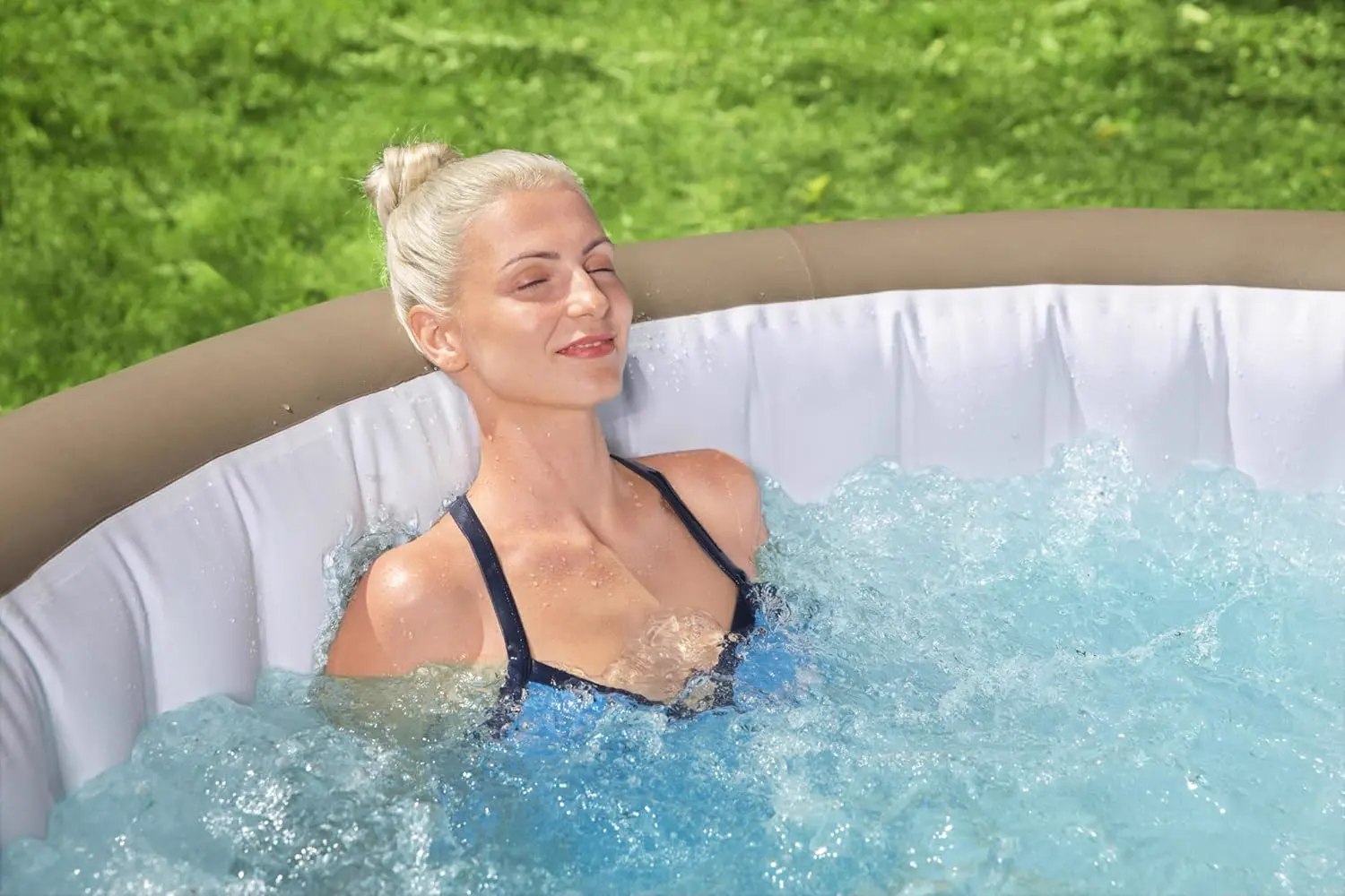 Spa gonflable 4 personnes 6 places sable 77 x 28 vue 10