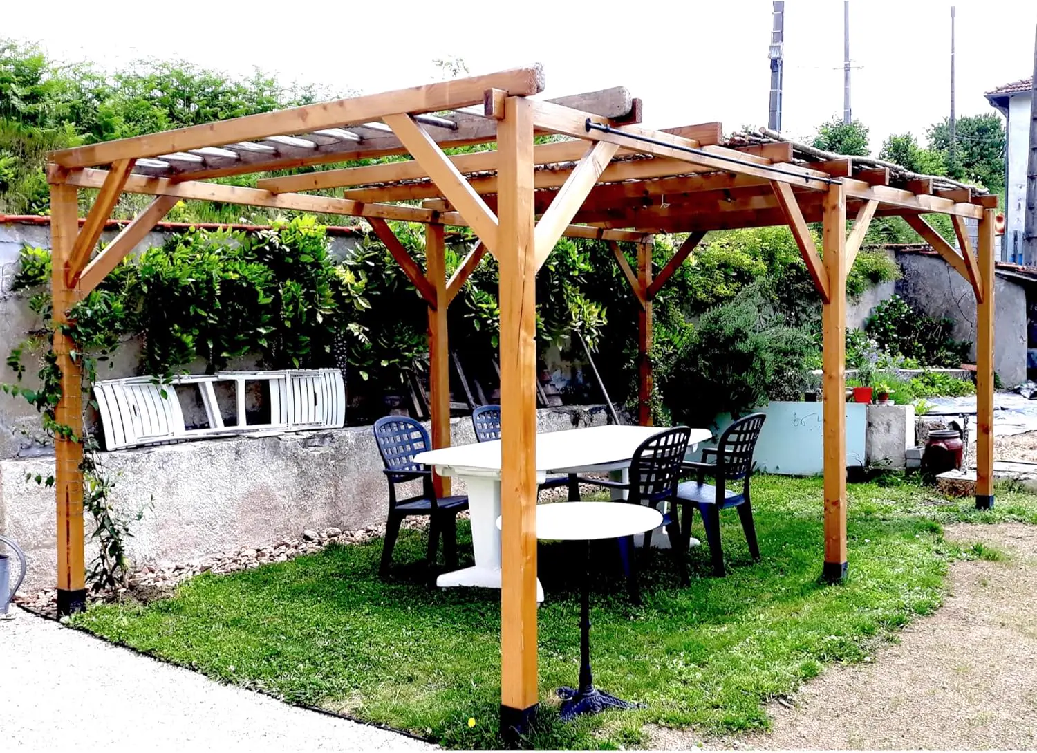 Pergola en bois marron 15 m² vue 2