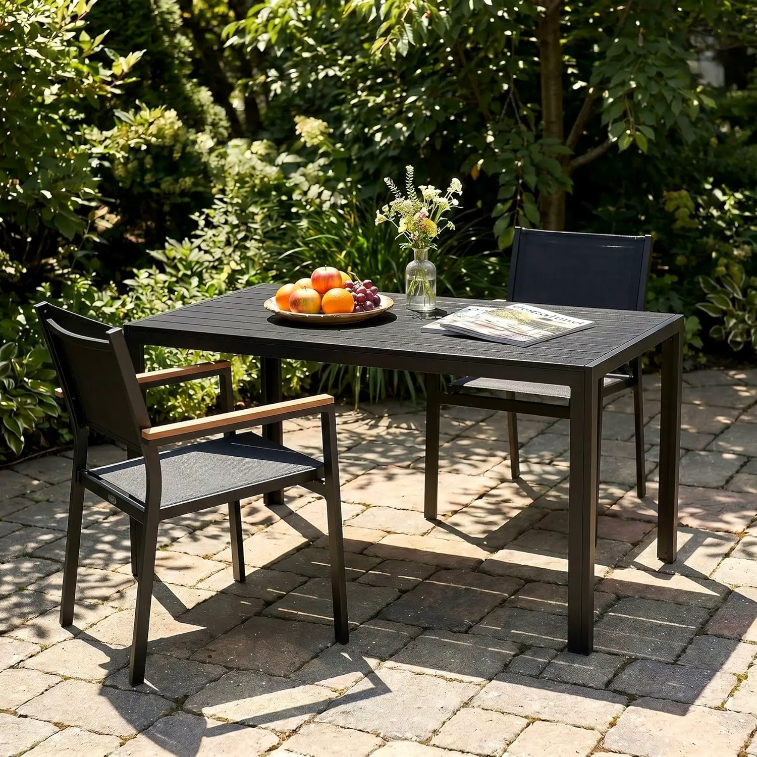 Table de jardin 6 places en aluminium noir 110 x 70 cm vue 3