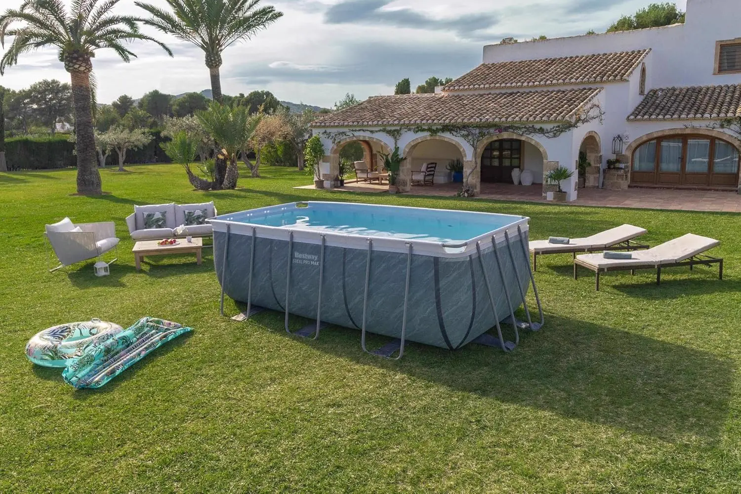 Piscine hors sol en acier gris vue 5