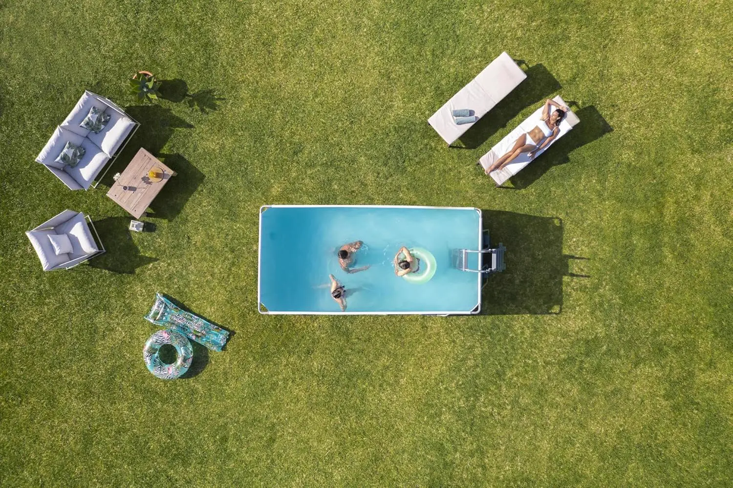 Piscine hors sol en acier gris vue 6