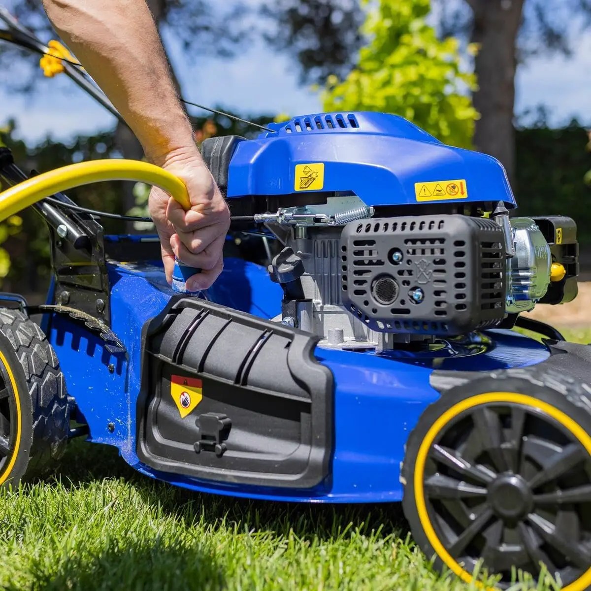 Tondeuse autoportée en acier vue 5