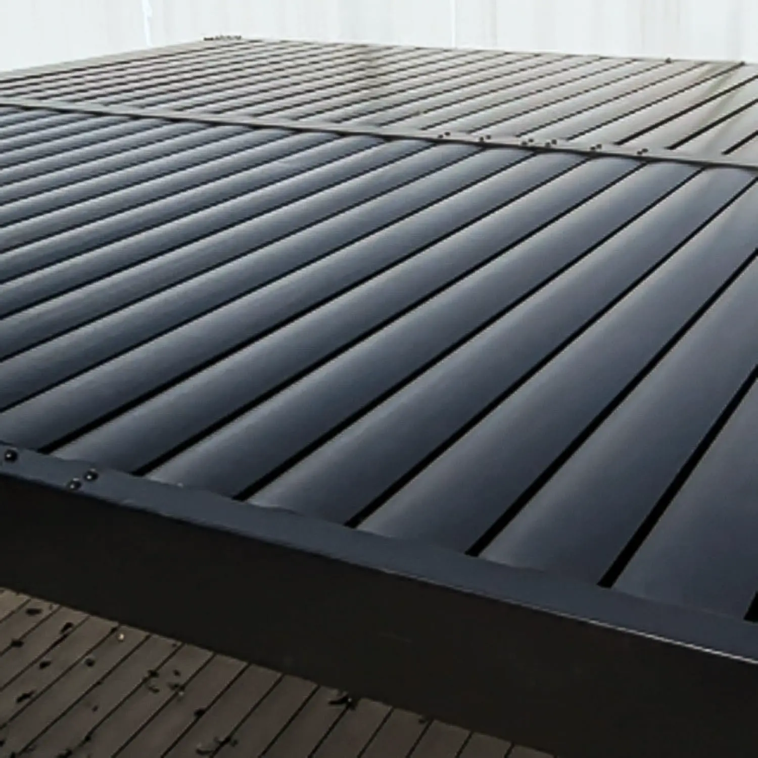 Pergola en aluminium gris 12m² vue 9