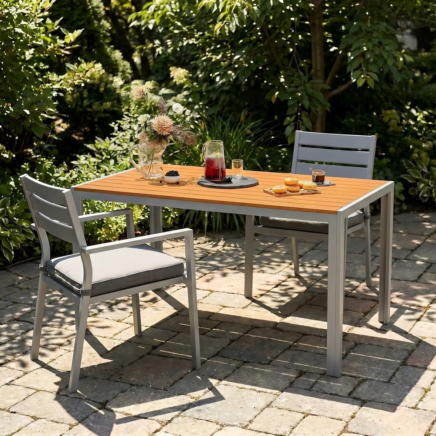 Table de jardin 6 places en aluminium gris 110 x 70 cm vue 3