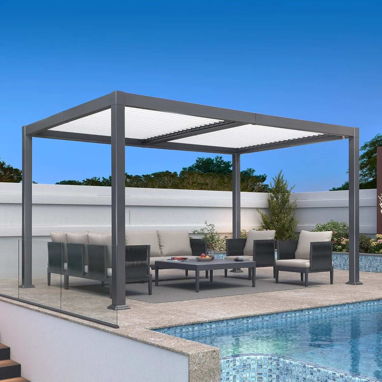 Pergola contemporaine en aluminium bioclimatique de 4,25 x 3 m avec lattes réglables grises et poteaux blancs – Parfait pour les solutions d'ombrage de jardin et de terrasse