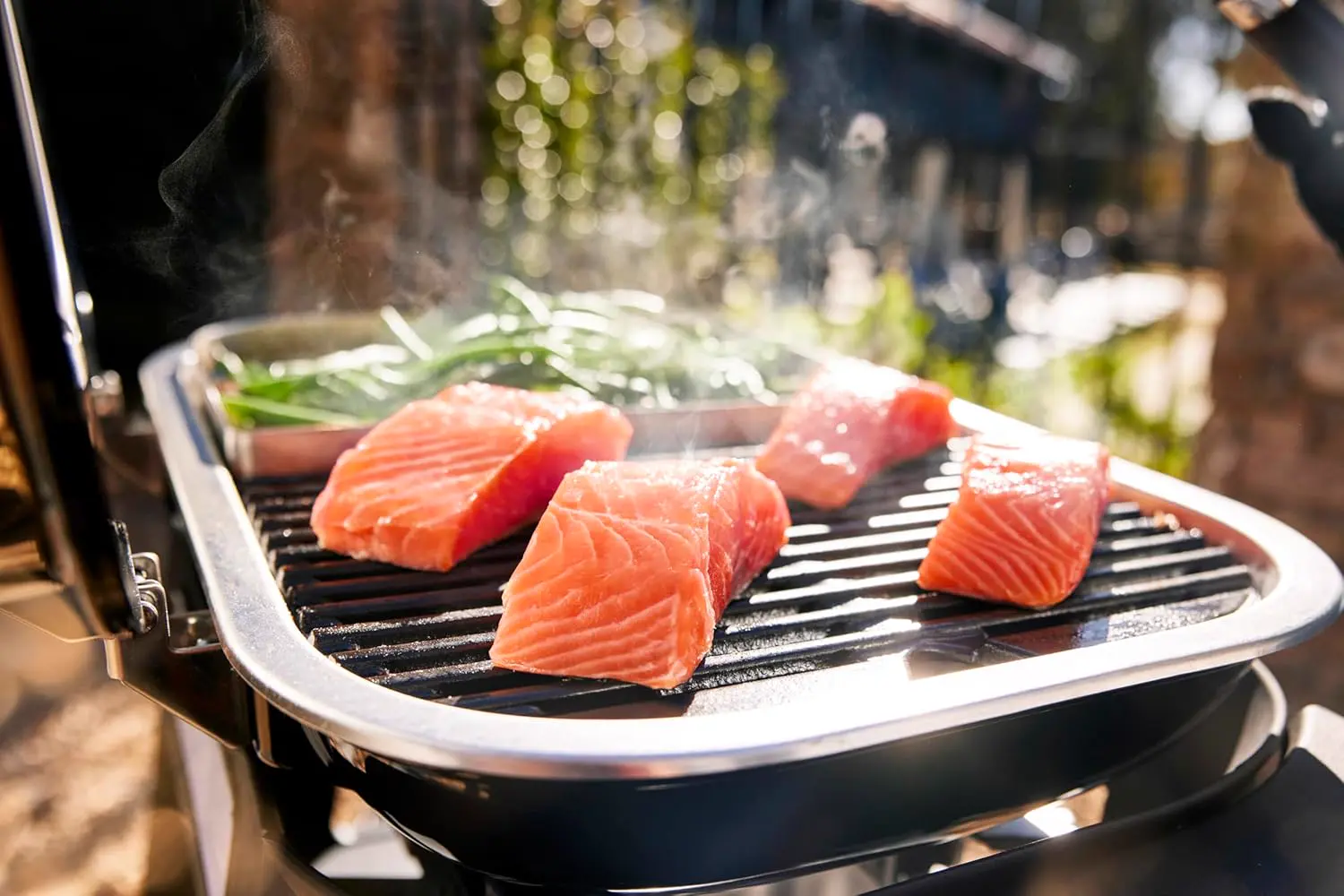 Barbecue weber 4 places noir 43 × 32 cm vue 18