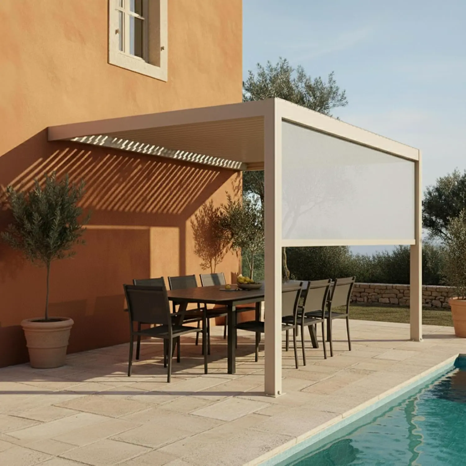 Pergola en aluminium crème 12 m² adossée 1 store vue 3