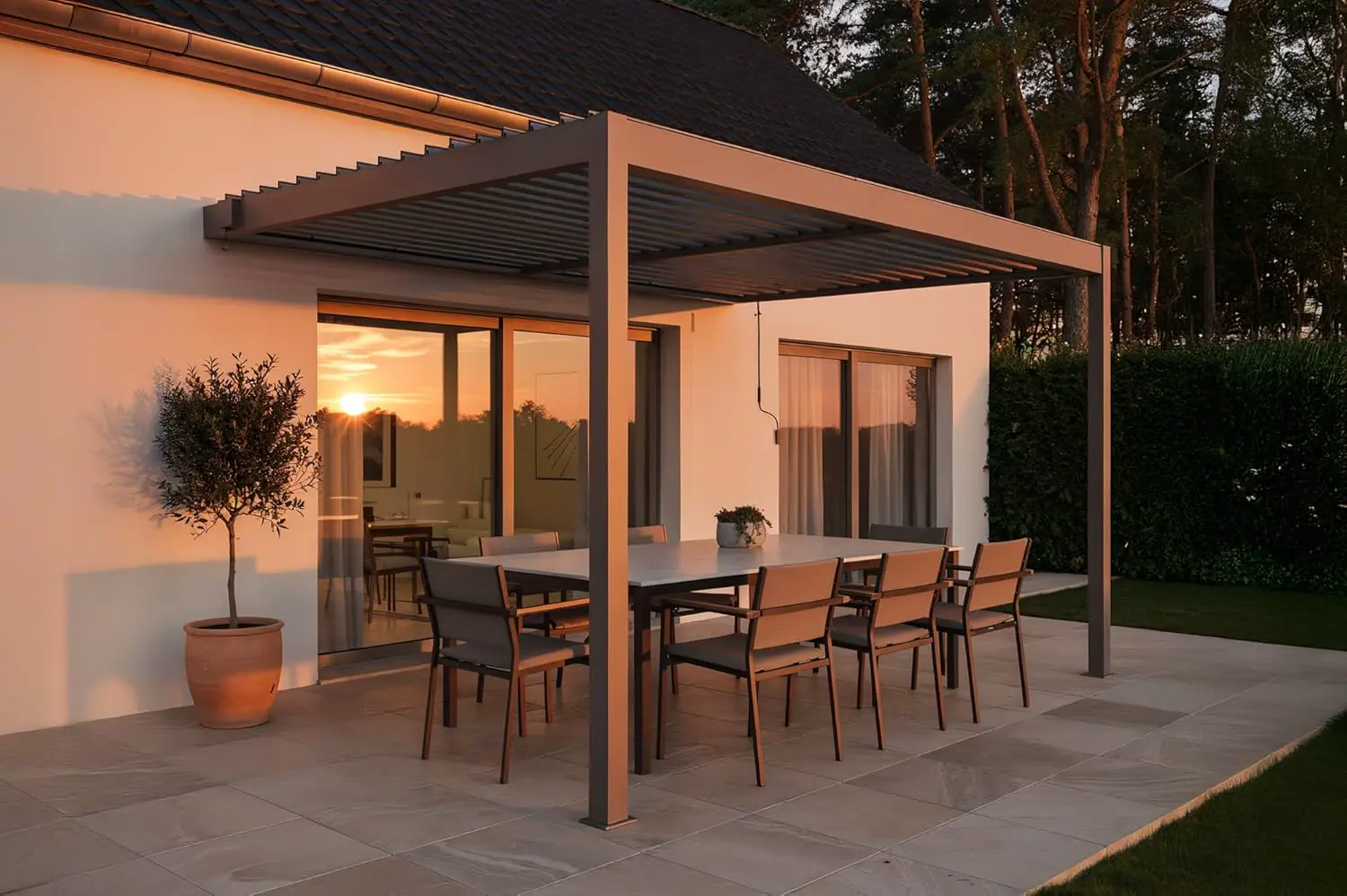 Pergola en aluminium taupe 12 m² adossée vue 3